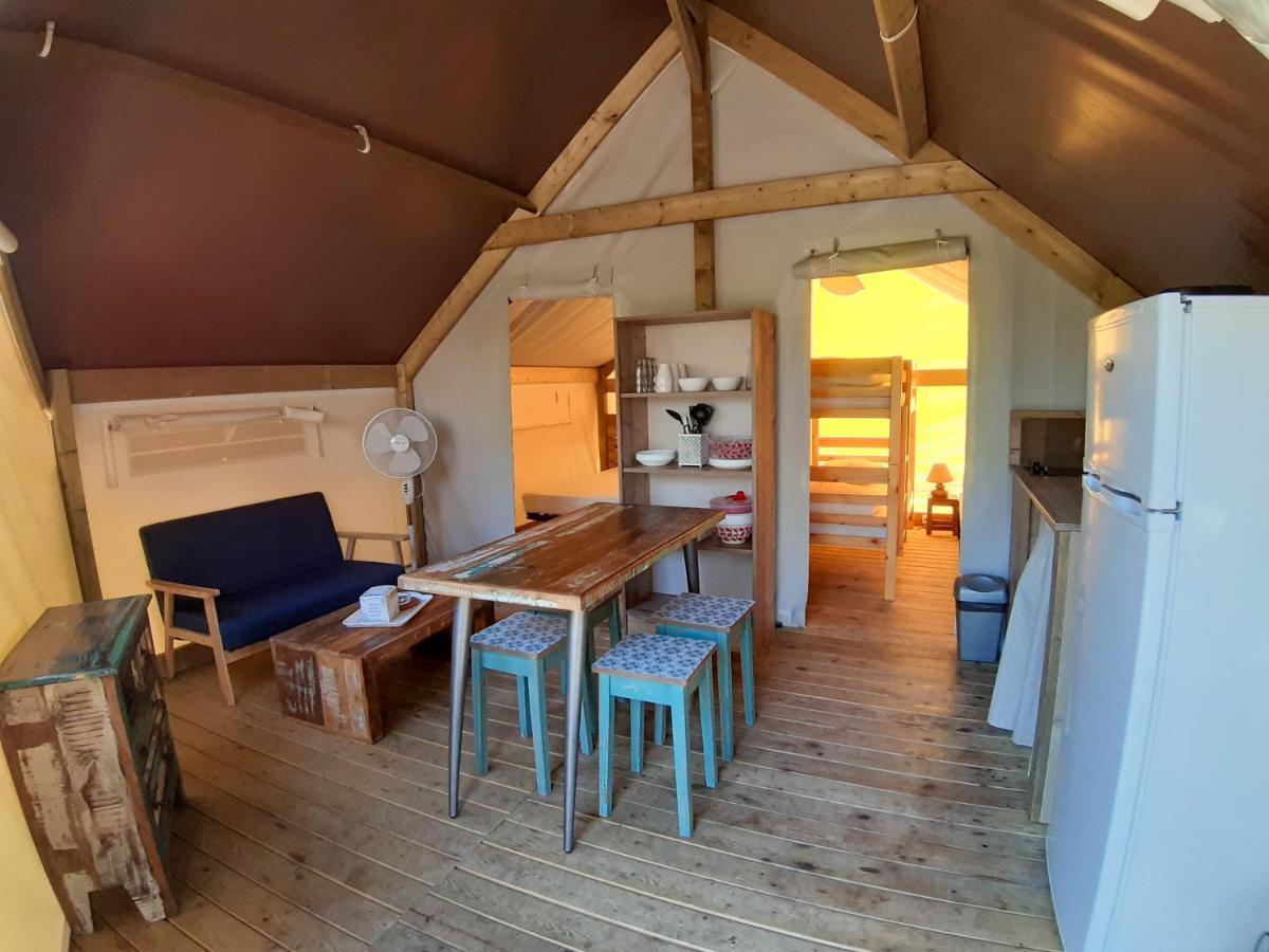 Le Beau Veze Hotel Каркеран Екстериор снимка